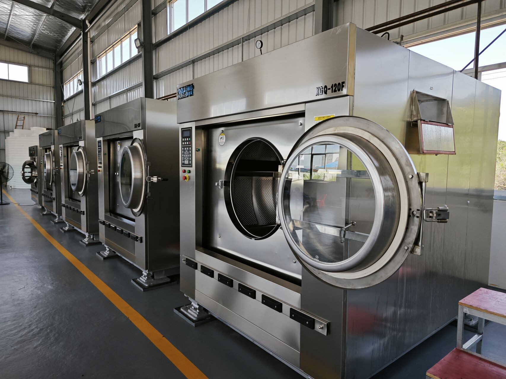 广东地区工业洗衣机应用优势与选购指南，广屹智能品质之选(图1)