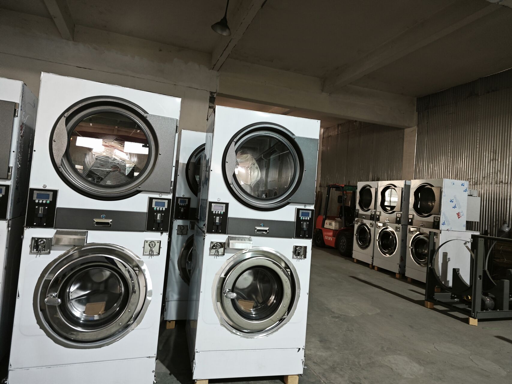 工业用洗脱烘洗衣机:满足大规模、高质量织物处理需求的优选方案(图1) 工业用洗脱烘洗衣机:满足大规模、高质量织物处理需求的优选方案(图1)